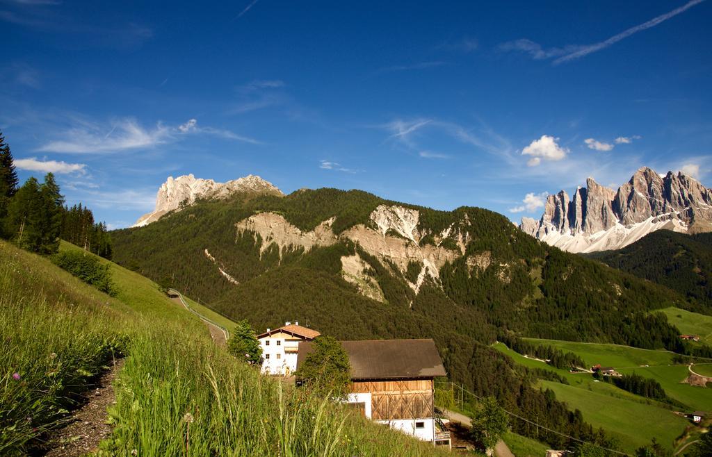Putzerhof Aparthotel Funes  Exterior photo