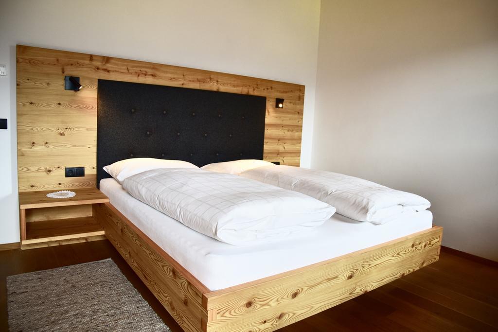 Putzerhof Aparthotel Funes  Exterior photo